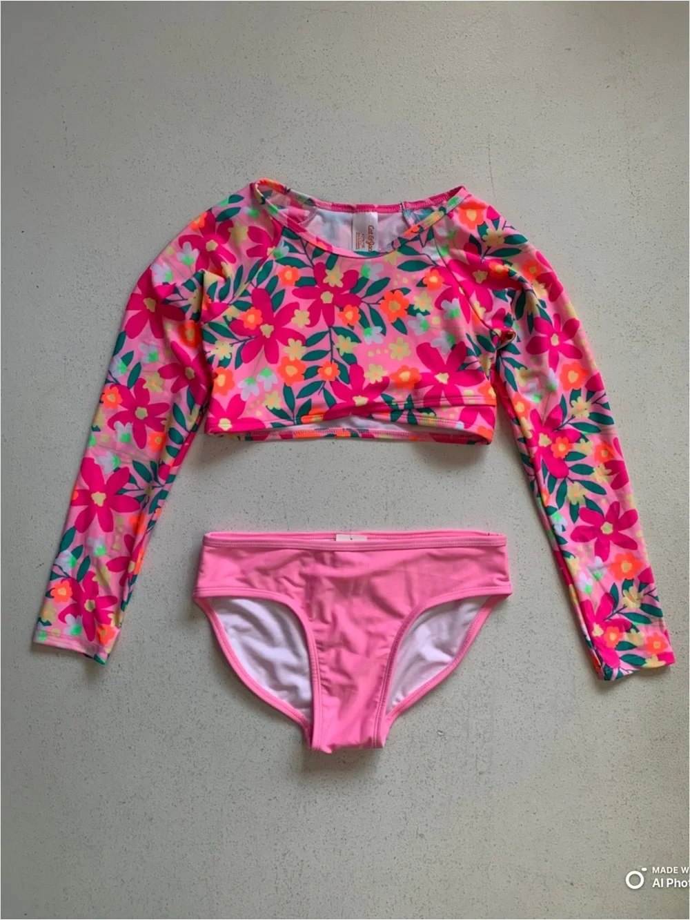 Cat & Jack Girl’s Pink Floral Long Sleeve Bikini Set Size Large NWOT Beach
